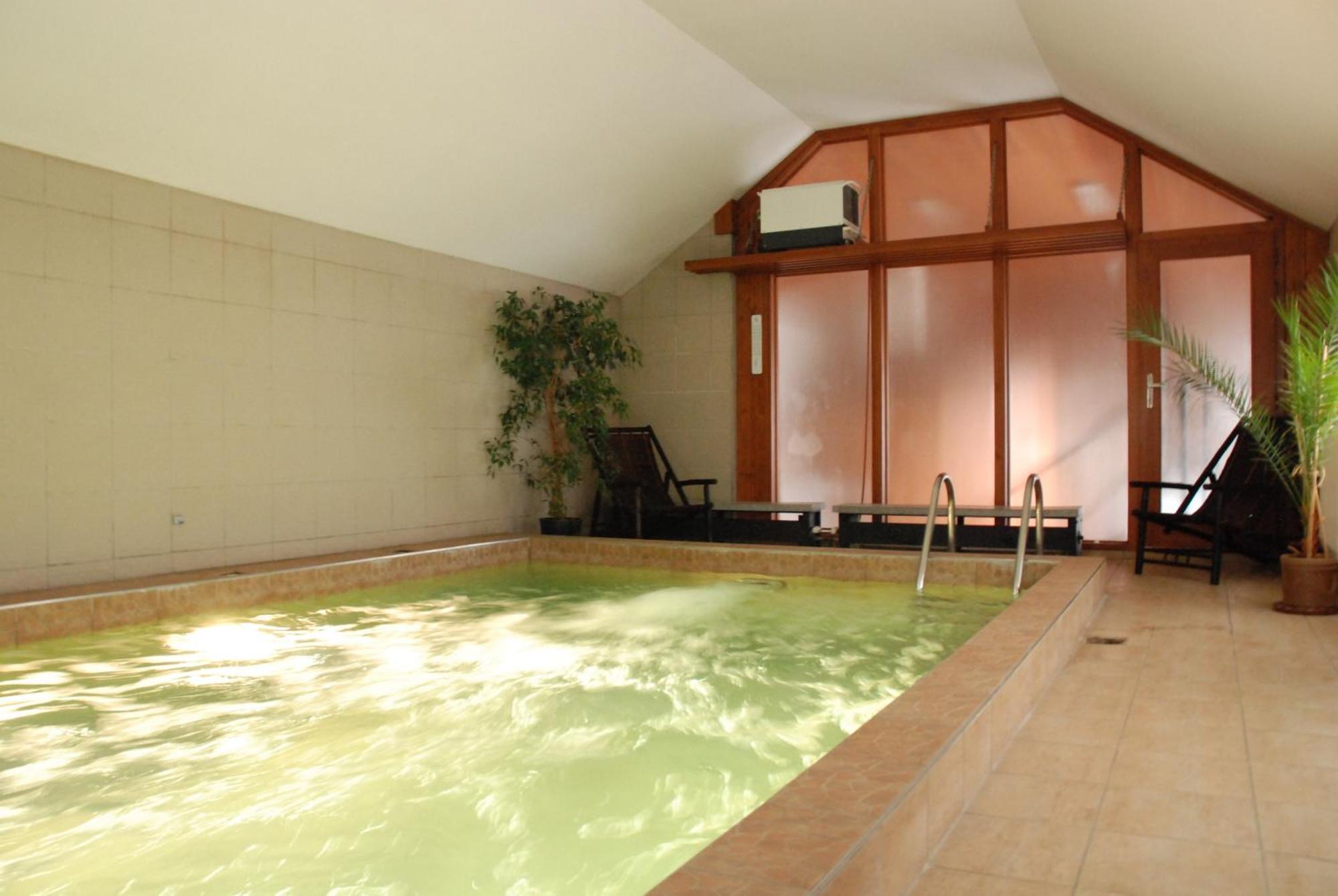Hotel U Ruze Slavonice Esterno foto
