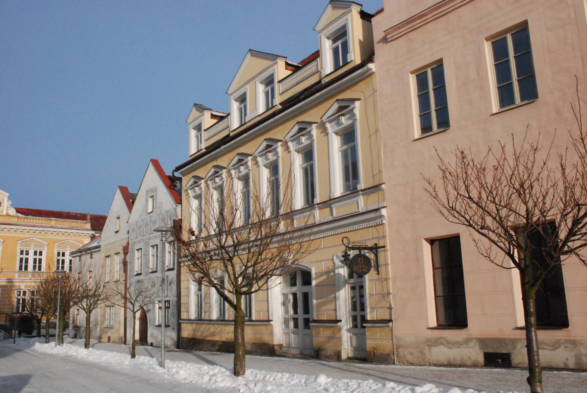 Hotel U Ruze Slavonice Esterno foto
