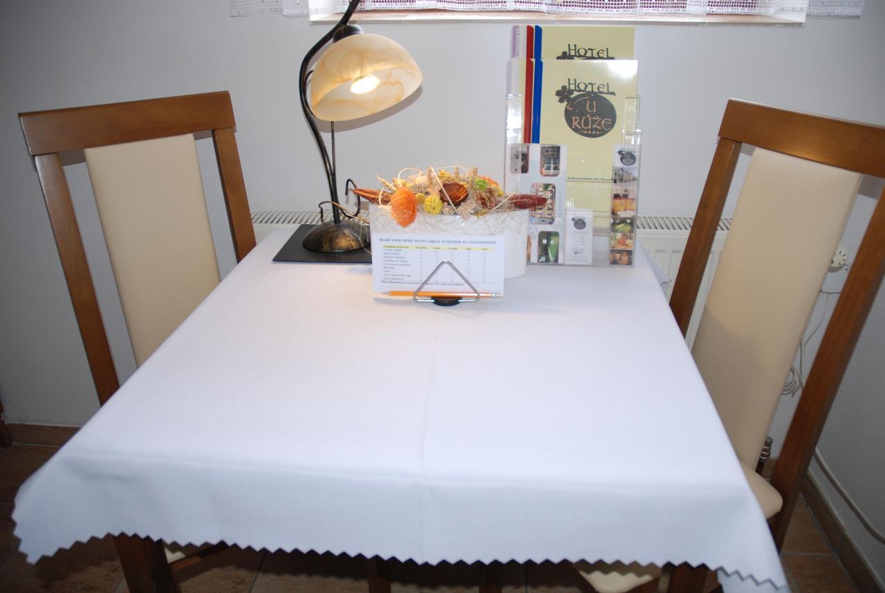 Hotel U Ruze Slavonice Esterno foto