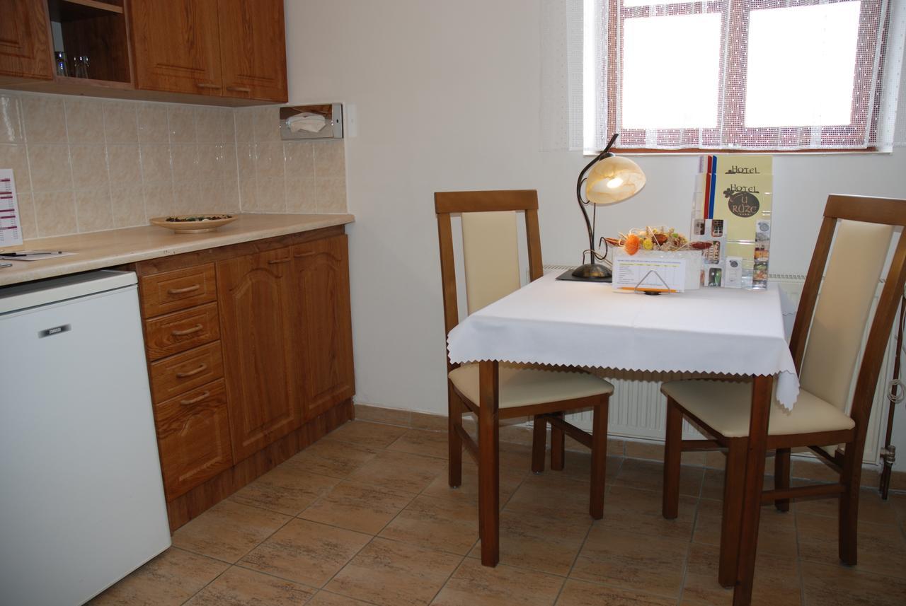 Hotel U Ruze Slavonice Esterno foto