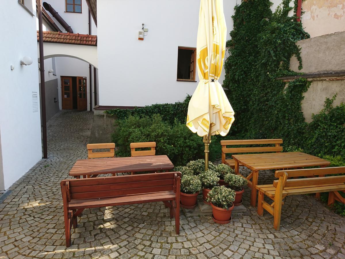 Hotel U Ruze Slavonice Esterno foto